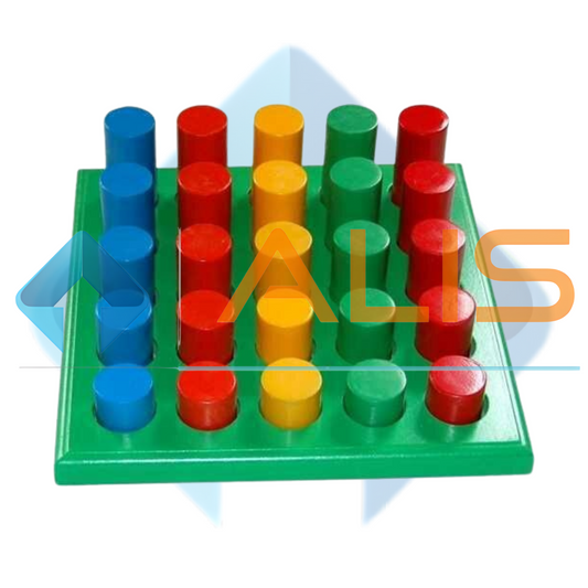 Round Peg Board With 25 Pegs